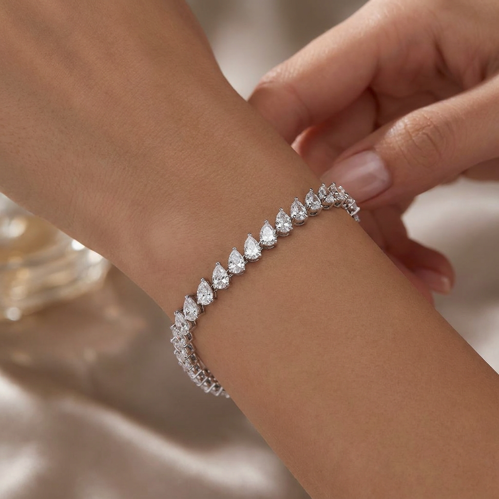 Lady Divine tennis bracelet